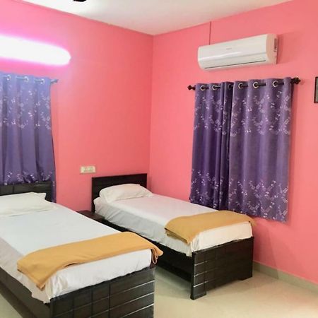 Royal Palace Guest House Madras Buitenkant foto