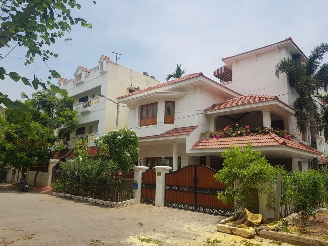 Royal Palace Guest House Madras Buitenkant foto
